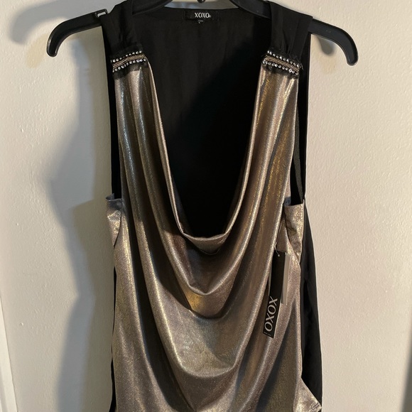 XOXO Tops - NEW XOXO Gold & Black Top. Size Large.